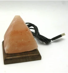 Соляная лампа USB «Пирамида» (S-03) (10×9×9 см) (24 шт. ящ.) (Гималайская соль) купить в интернет магазине подарков ПраздникШоп