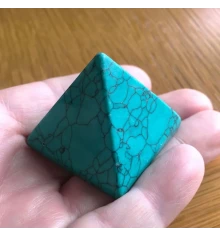Пирамида из бирюзы (3×3 см) купить в интернет магазине подарков ПраздникШоп