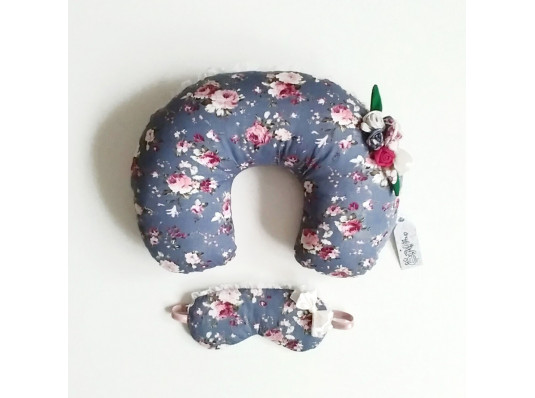 Подушка под шею с маской "Цветы" купить в интернет магазине подарков ПраздникШоп