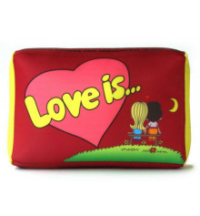 Подушка "Love is" купить в интернет магазине подарков ПраздникШоп
