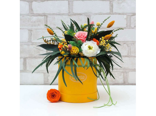 Букет из стабилизированных цветов "Весенний карнавал", 30х35 см. купить в интернет магазине подарков ПраздникШоп
