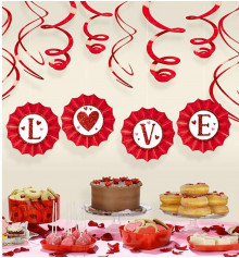 Комплект декорацій "LOVE" купить в интернет магазине подарков ПраздникШоп