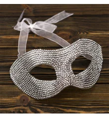 Венецианская маска со стразами (серебро) купить в интернет магазине подарков ПраздникШоп