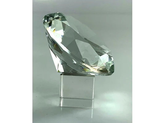 Кристалл хрустальный на подставке «Бриллиант» (10 см) купить в интернет магазине подарков ПраздникШоп