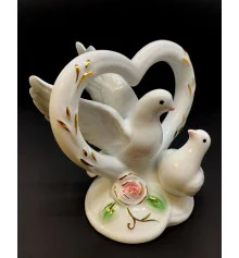 Статуэтка Голуби с сердцем фарфор (11×11×7 см) купить в интернет магазине подарков ПраздникШоп