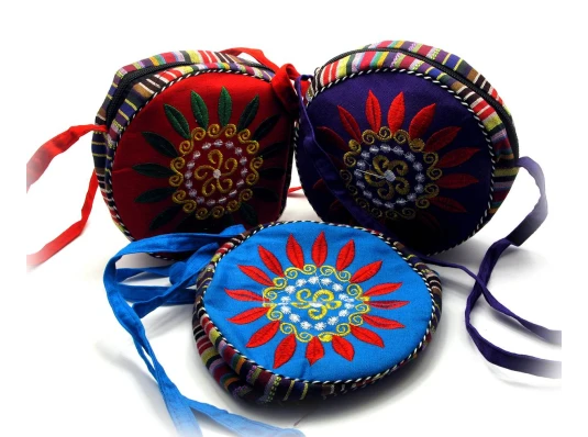 Сумочка с вышивкой (d-18 см) купить в интернет магазине подарков ПраздникШоп