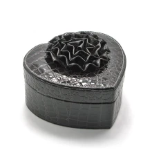 Шкатулка для бижутерии «Сердечко» черная (17.5×18.5×11 см) купить в интернет магазине подарков ПраздникШоп