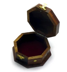 Шкатулка розовое дерево восьмигранная (10.5×10.5×6 см) купить в интернет магазине подарков ПраздникШоп