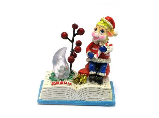Козочка на книге с подсветкой (8.5×8.5×4.5 см) купить в интернет магазине подарков ПраздникШоп
