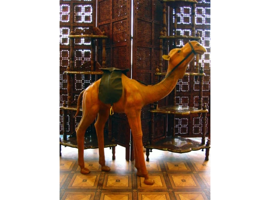 Верблюд кожа (105×90×25 см) купить в интернет магазине подарков ПраздникШоп