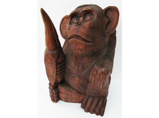 Обезьяна с бананом деревянная (30 см) (Индонезия) купить в интернет магазине подарков ПраздникШоп