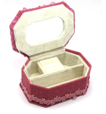 Шкатулка для бижутерии с зеркальцем «Восьмигранная» ткань (17×12×8.5 см) купить в интернет магазине подарков ПраздникШоп