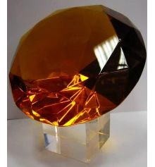 Кристалл хрустальный «янтарь» (12 см) купить в интернет магазине подарков ПраздникШоп
