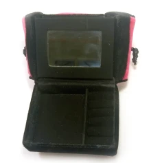 Шкатулка для бижутерии с зеркальцем «Диван» (16×9.5×12.5 см) купить в интернет магазине подарков ПраздникШоп