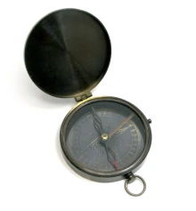 Компас с крышкой бронза (d-8 купить в интернет магазине подарков ПраздникШоп