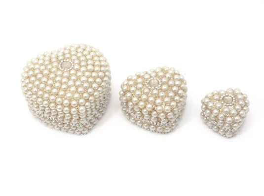 Шкатулки металические с жемчугом (набор 3 шт.)«Сердечки» (7.5×7.5×4 см 5×5×3 см 4×4×2.5 см) купить в интернет магазине подарков ПраздникШоп