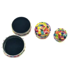 Шкатулки металические (н-р 3 шт.) с мозаикой (7.5×7.5×4.5 см 6×6×3.5 см 5×5×3 см) купить в интернет магазине подарков ПраздникШоп