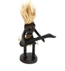 Папуас «Гитарист» дерево (12×12.5×8 см) купить в интернет магазине подарков ПраздникШоп