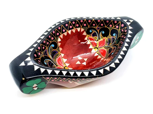 Братина «Ладья» из цельного дерева инкрустированная перламутром (16.5×10×3.5 см) купить в интернет магазине подарков ПраздникШоп