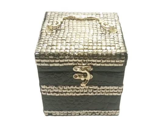 Шкатулка для бижутерии черная (12.5×12.5×12.5 см) купить в интернет магазине подарков ПраздникШоп