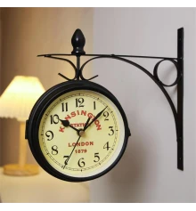 Часы станционные двухсторонние (d-13 см 22×22×7.5 см) купить в интернет магазине подарков ПраздникШоп