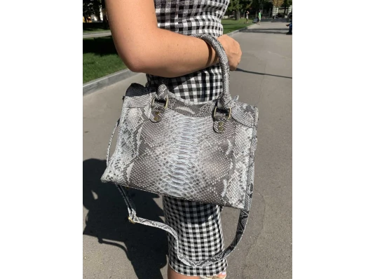 Сумочка из кожи питона (30×21×10 см) серая купить в интернет магазине подарков ПраздникШоп