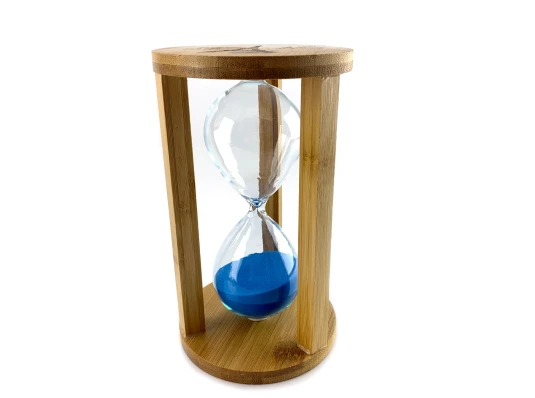 Часы песочные бамбуковые 60 мин синий песок (19×11×11 см) купить в интернет магазине подарков ПраздникШоп