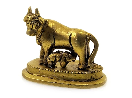 Священная корова бронзовая (5×6×3.5 см) купить в интернет магазине подарков ПраздникШоп