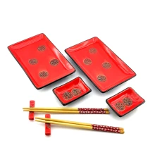 Сервиз для суши «Иероглифы на красном фоне» (2 персоны) (28×28.3×3.5 см) D купить в интернет магазине подарков ПраздникШоп