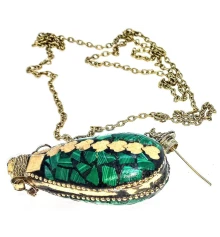 Аромакулон бронзовый инкрустирован малахитом и латунью (5.5×4.5×2 см) купить в интернет магазине подарков ПраздникШоп