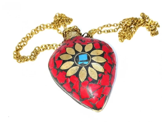 Аромакулон «Солнце» бронзовый инкрустирован бирюзой и кораллами (5.5×4.5×2 см) купить в интернет магазине подарков ПраздникШоп