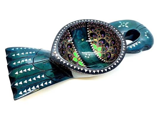 Братина «Птица» из цельного дерева инкрустированная перламутром (34×16.5×6 см) E купить в интернет магазине подарков ПраздникШоп