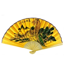 Веер бамбук с шелком «Тигр на золотом фоне» купить в интернет магазине подарков ПраздникШоп