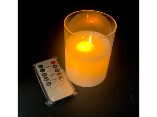 Свеча с Led подсветкой с движущимся пламенем и пультом управления (10×7.5×15 см) купить в интернет магазине подарков ПраздникШоп