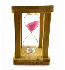 Часы песочные в бамбуке «Time is Money» розовый (3 мин) (9.5×6.5×6.5 см) купить в интернет магазине подарков ПраздникШоп