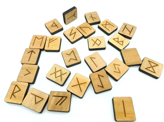 Руны «Скандинавские» светлые купить в интернет магазине подарков ПраздникШоп