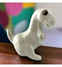 Дракон с букетом белый (8.8×4.5×8.3 см) купить в интернет магазине подарков ПраздникШоп