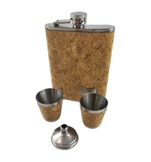 Фляга с рюмками и лейкой в подарочной упаковке (19×17×4 см) купить в интернет магазине подарков ПраздникШоп