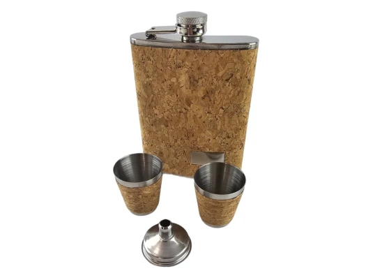 Фляга с рюмками и лейкой в подарочной упаковке (19×17×4 см) купить в интернет магазине подарков ПраздникШоп