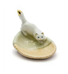 Котенок фарфор (9×9×6.5 см) купить в интернет магазине подарков ПраздникШоп