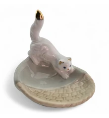 Котенок фарфор (9×9×6.5 см) купить в интернет магазине подарков ПраздникШоп