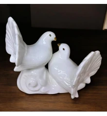 Голуби пара фарфор (12×9.5×5.5 см) купить в интернет магазине подарков ПраздникШоп