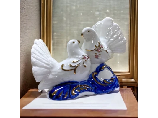 Голуби пара фарфор (12×9.5×5.5 см) купить в интернет магазине подарков ПраздникШоп