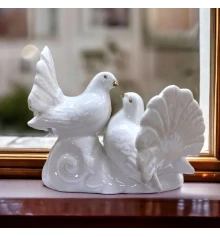 Голуби пара фарфор (12×9.5×5.5 см) купить в интернет магазине подарков ПраздникШоп