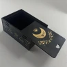 Скринька для викканських рун та карт Таро «Скринька Провидіння» (16×12×7 см), дерев'яна покрита темно