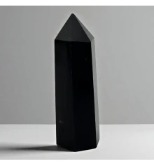 Кристалл обсидиана в форме башни (полированный купить в интернет магазине подарков ПраздникШоп