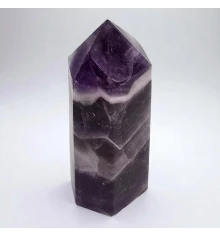 Кристалл из аметиста в форме башни полированный 7 см купить в интернет магазине подарков ПраздникШоп