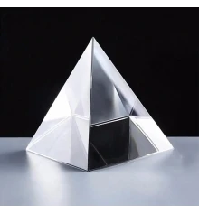 Пирамида хрустальная (9×9×9 см) купить в интернет магазине подарков ПраздникШоп