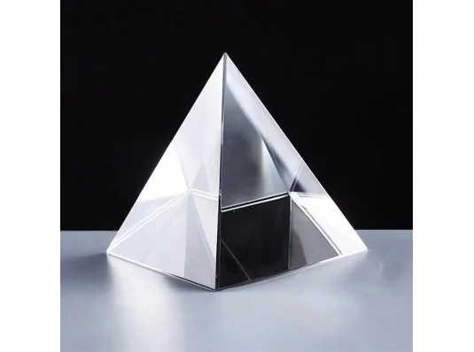 Пирамида хрустальная (9×9×9 см) купить в интернет магазине подарков ПраздникШоп