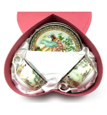 Сервиз фарфор сердце (2JBS89) 2 чашки +2 блюдца «Девушки» (210 мл) (h-6 см купить в интернет магазине подарков ПраздникШоп